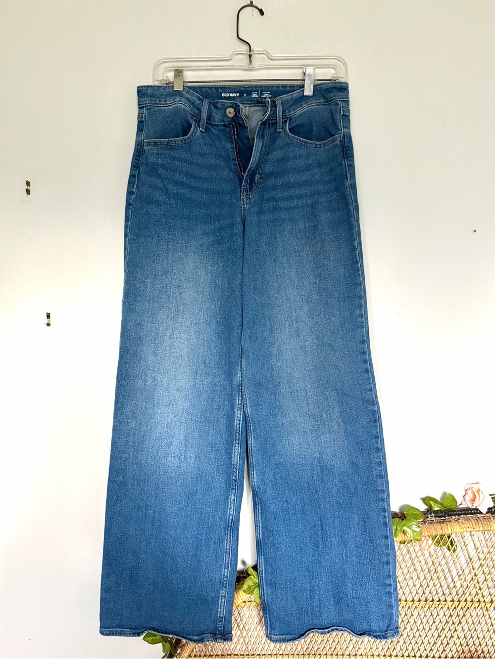 Old Navy High Rise Wide-Leg Women's Jeans in Medium Blue Denim